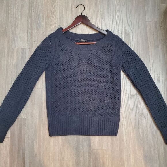 Club Monaco alpaca blend wool sweater (xs) - Picture 4 of 15